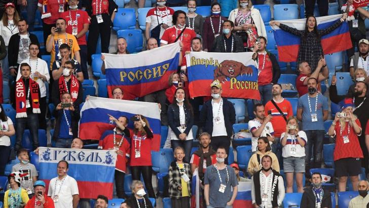 Russia football fans